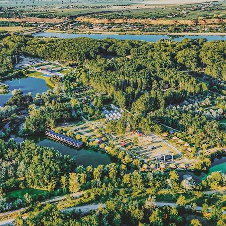 Zaga Zaga Sat Hotel Tecuci Ngoại thất bức ảnh
