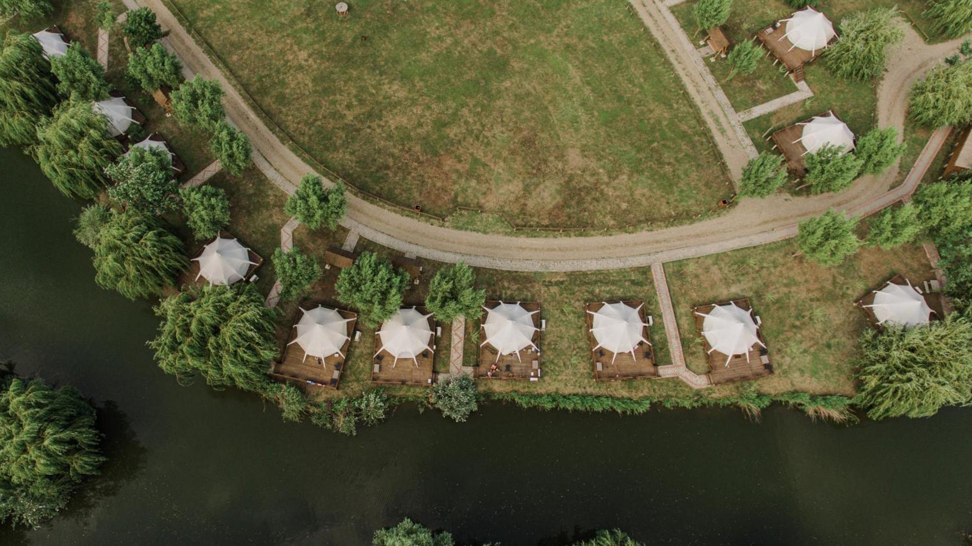 Zaga Zaga Sat Hotel Tecuci Ngoại thất bức ảnh