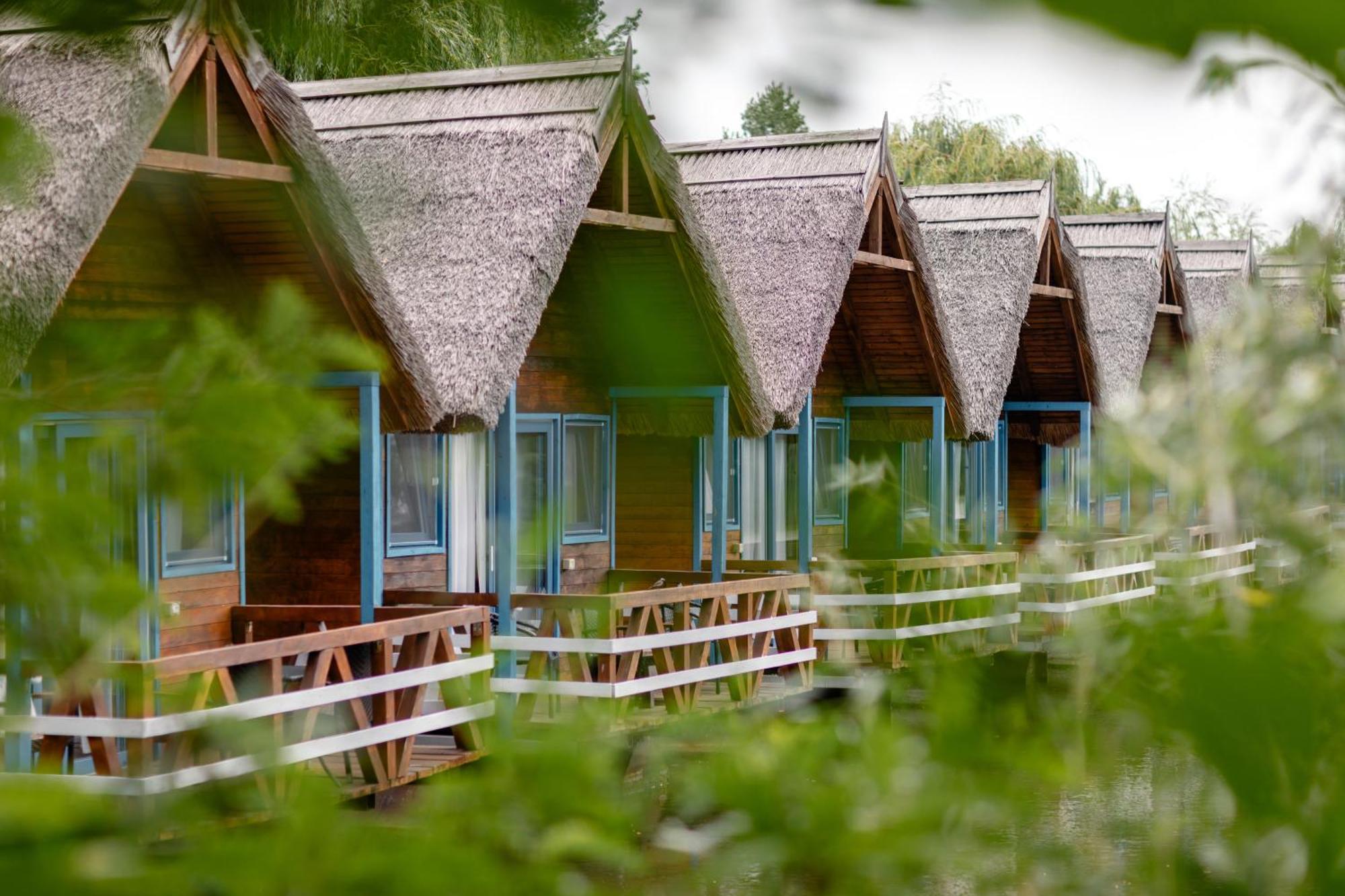 Zaga Zaga Sat Hotel Tecuci Ngoại thất bức ảnh